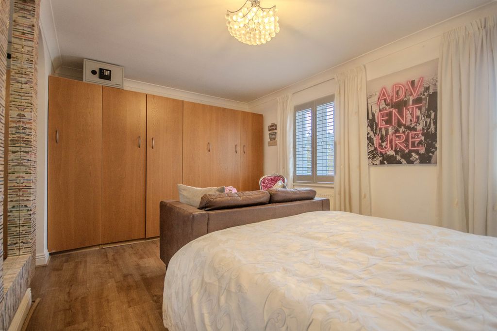 Additional image 18 of 5 bed detached house for saleFisher Hill Way, Cardiff CF15