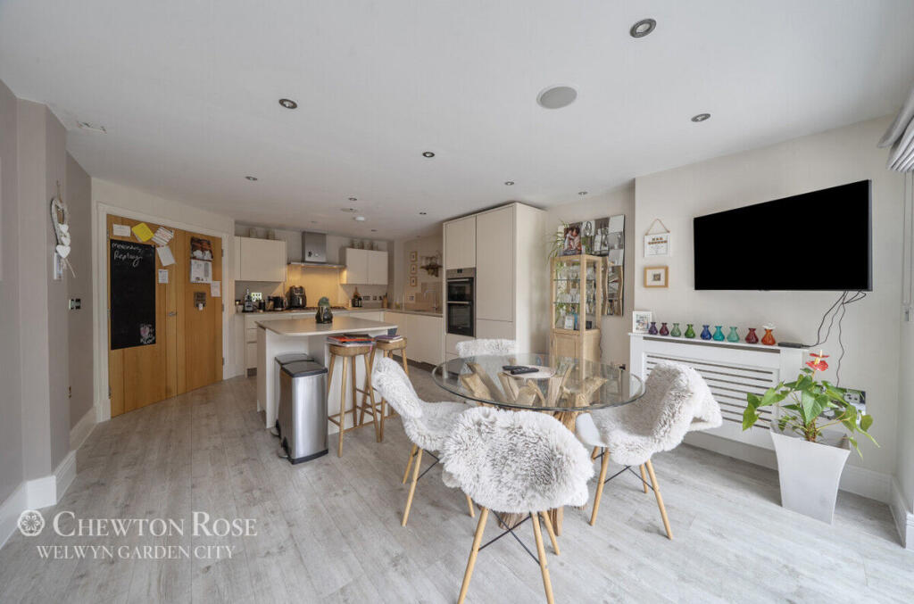 Sevenacres, Welwyn