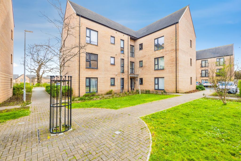 2 bed flat for saleRhodfa Crughywel, St. Mellons, Cardiff CF3