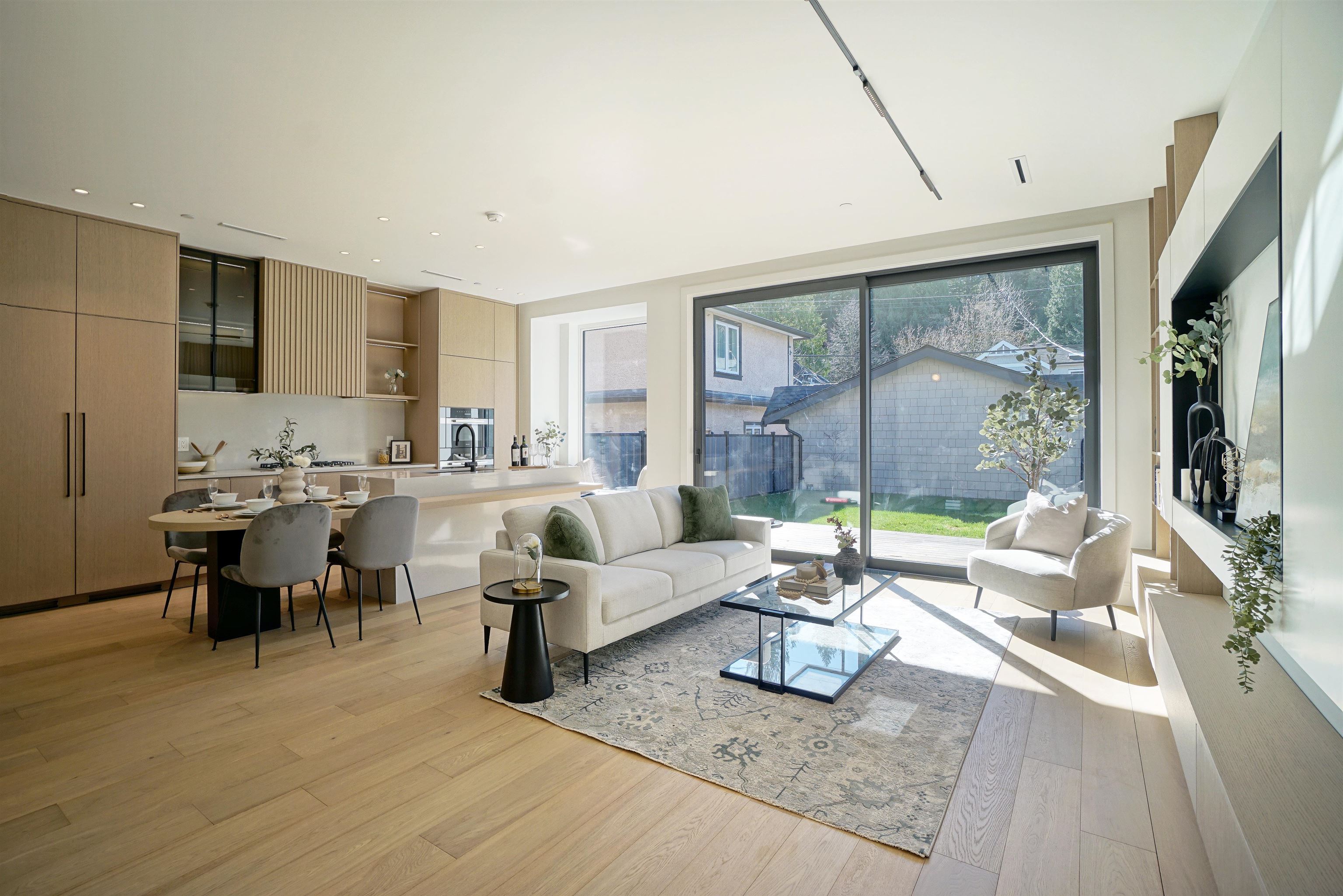 Additional image 2 of 2-4634 15th Avenue W, Vancouver, BC, V6R 3B6