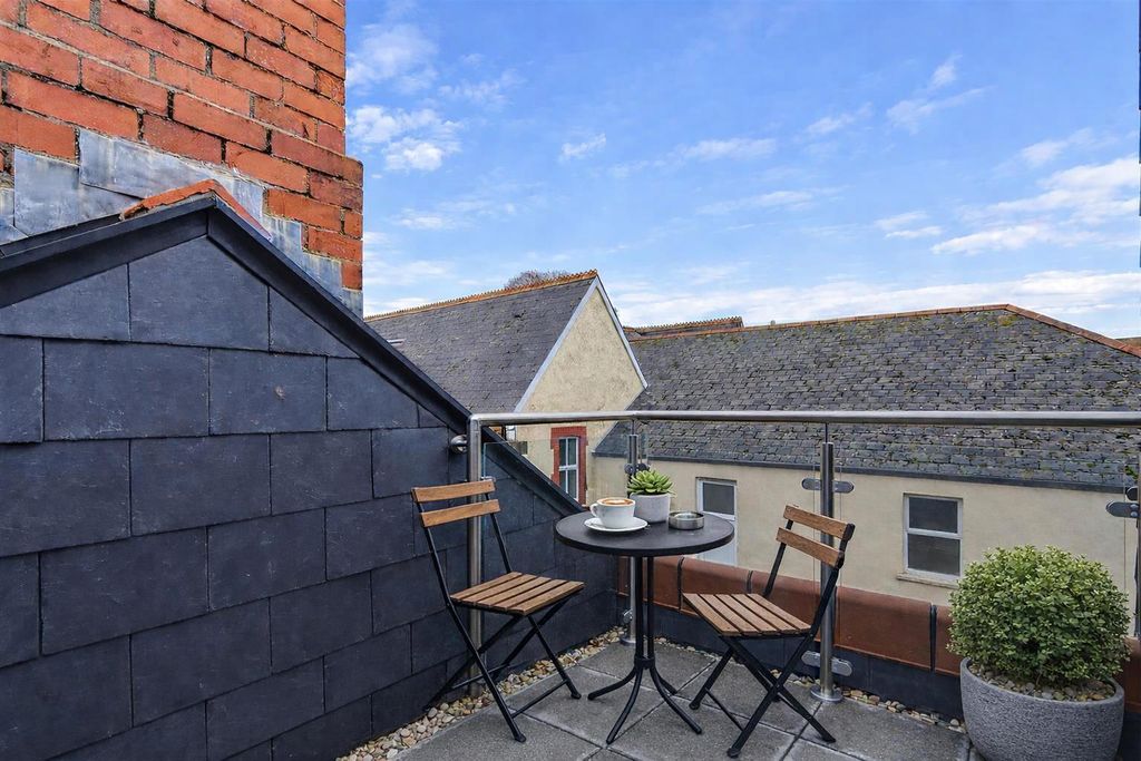 Additional image 3 of 4 bed town house for saleHamiliton Villas, Cathedral Road, Pontcanna, Cardiff CF11