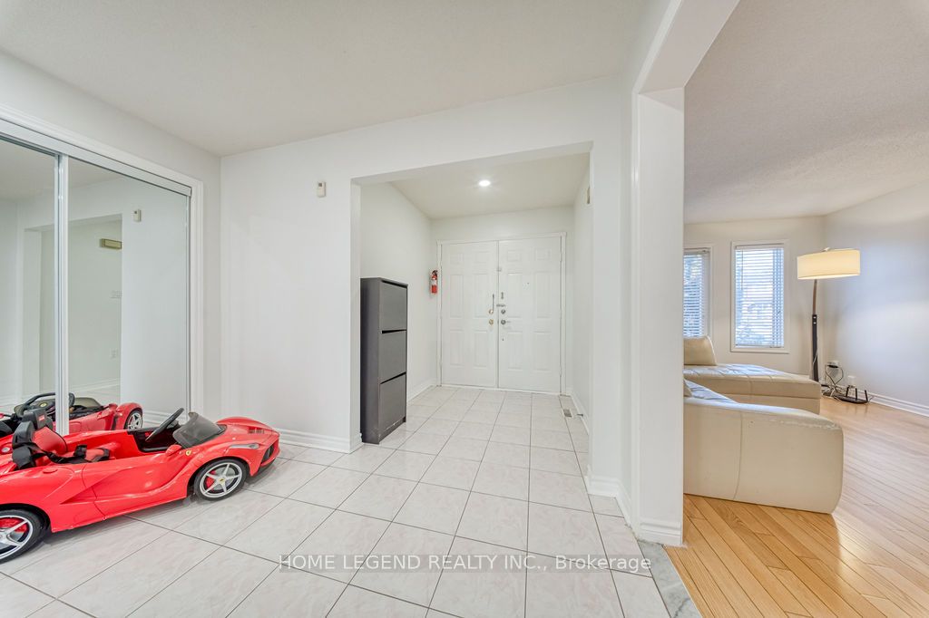 Additional image 3 of 31 Goldhawk Trail, Toronto, ON, M1V 3R4