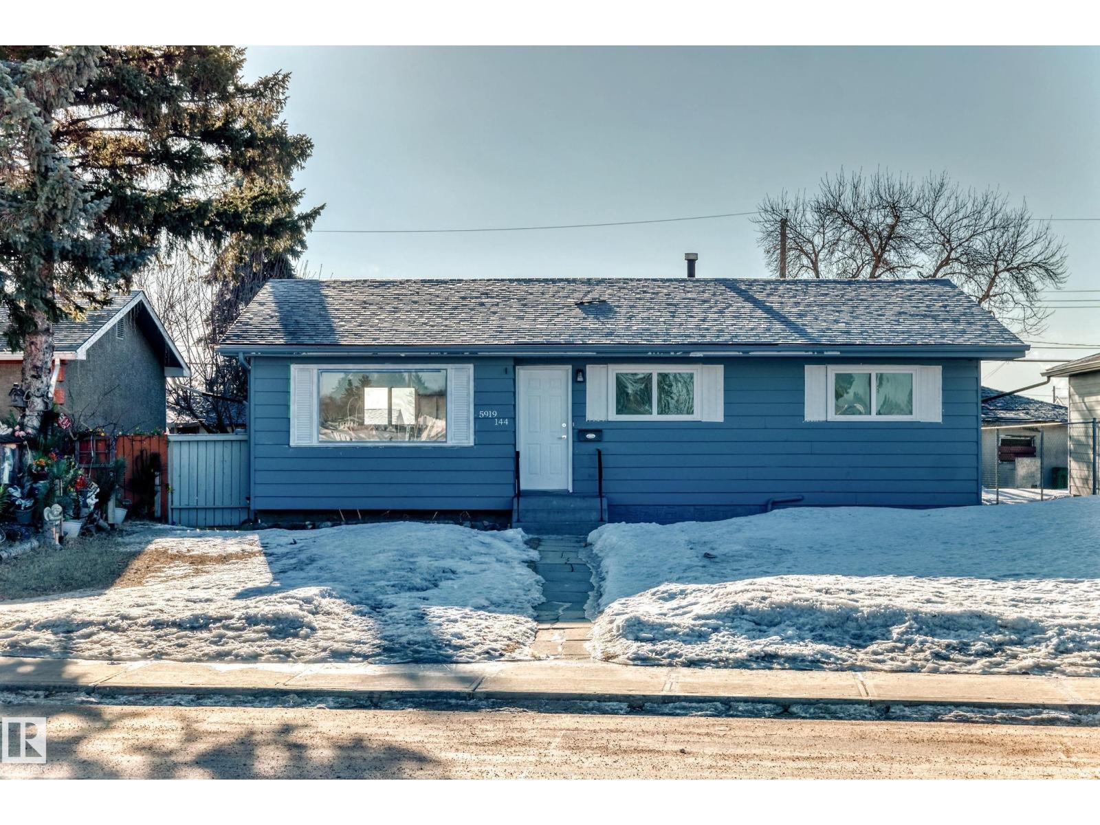 5919 144 Avenue NW, Edmonton, AB, T5A1K7