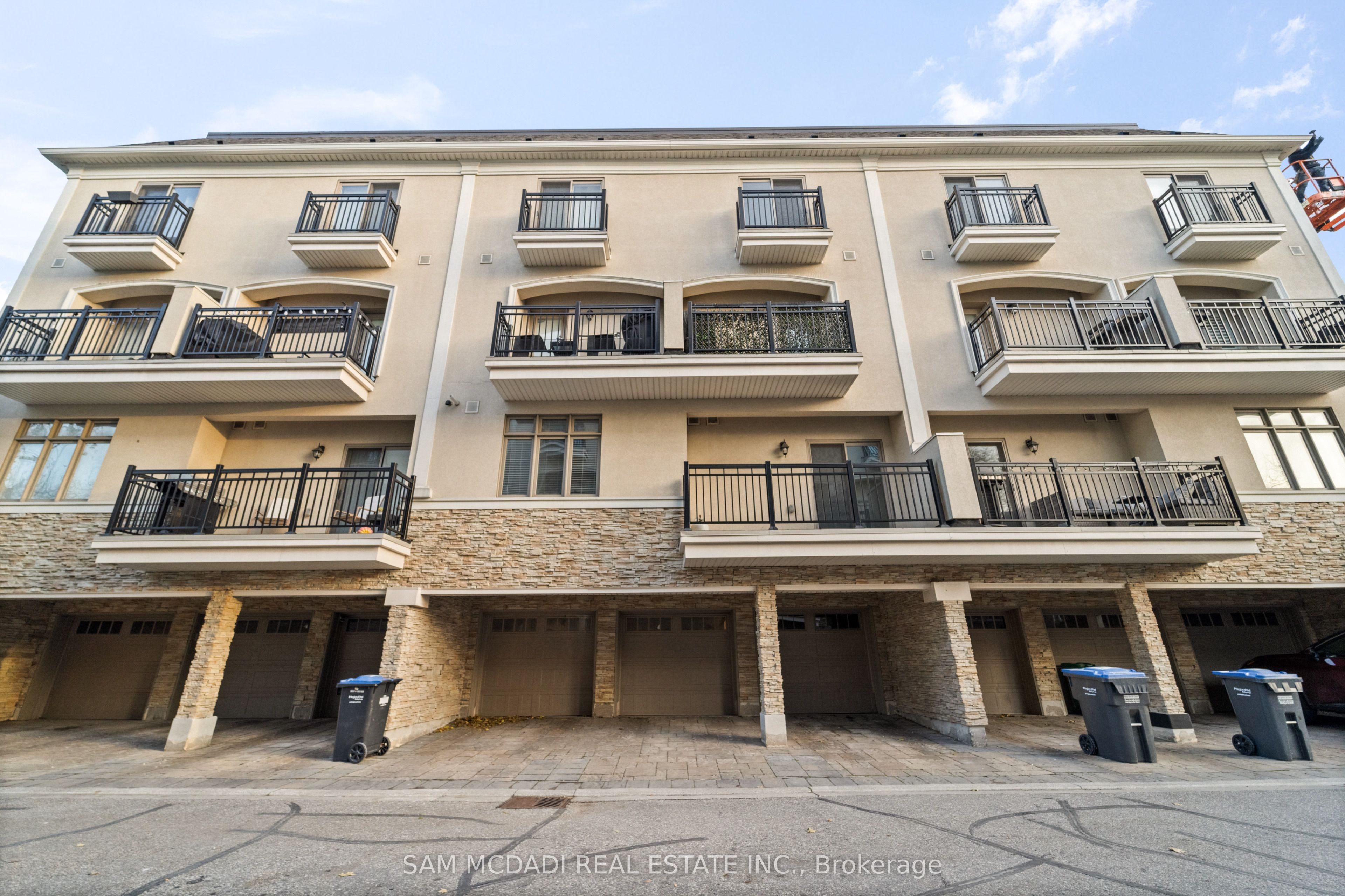 Additional image 5 of 23-3083 Cawthra Road, Mississauga, ON, L5A 2X4