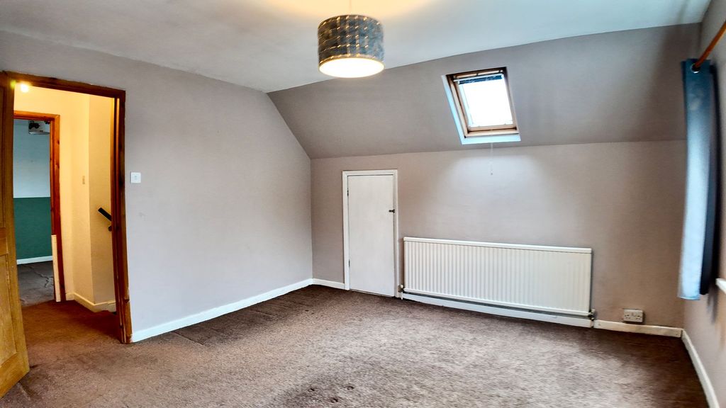Additional image 16 of 4 bed bungalow for saleFarm Road, Crumlin NP11