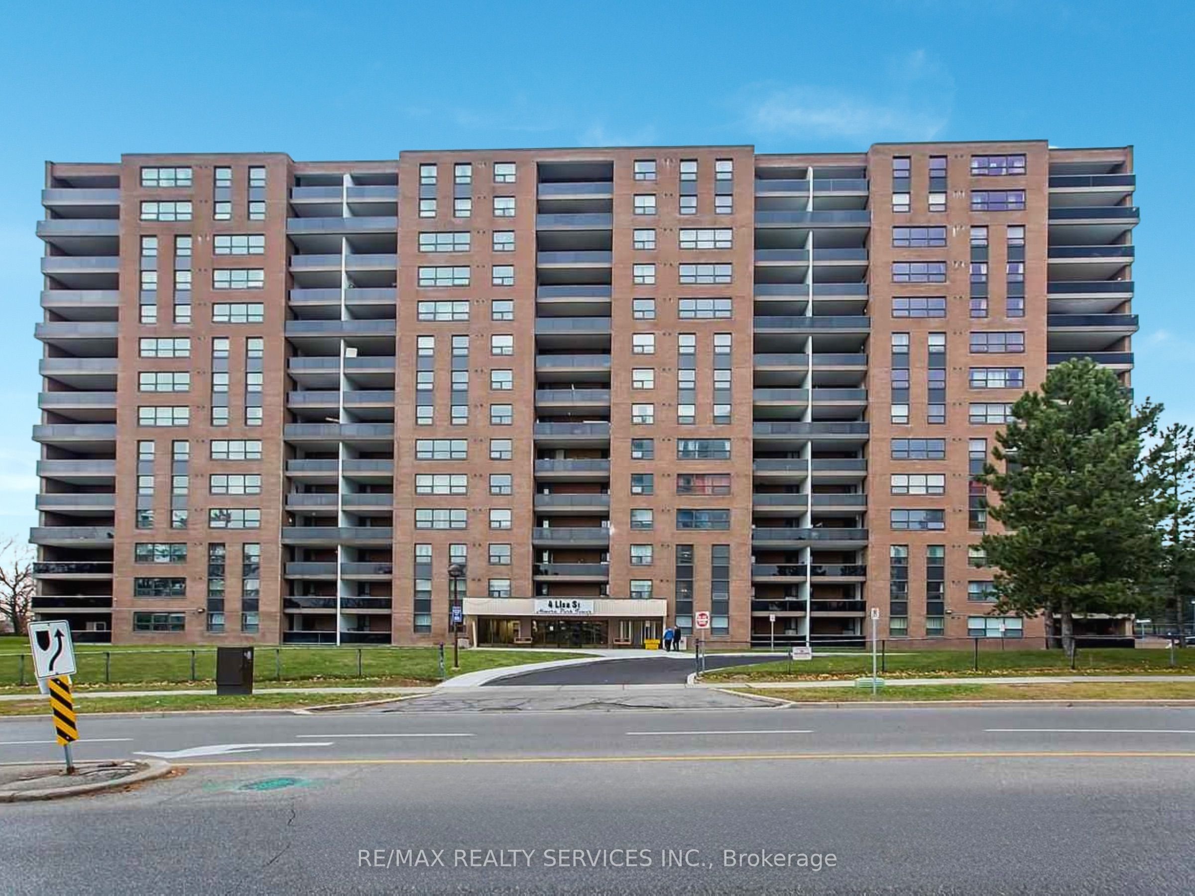 1401-4 Lisa Street, Brampton, ON, L6T 4B6