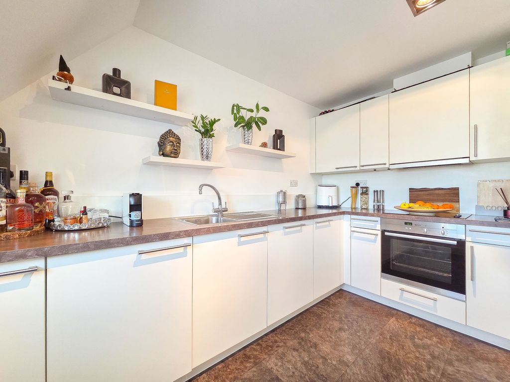 Additional image 9 of 2 bed flat for saleApt 5 St Saviour's Place, St Helier JE2