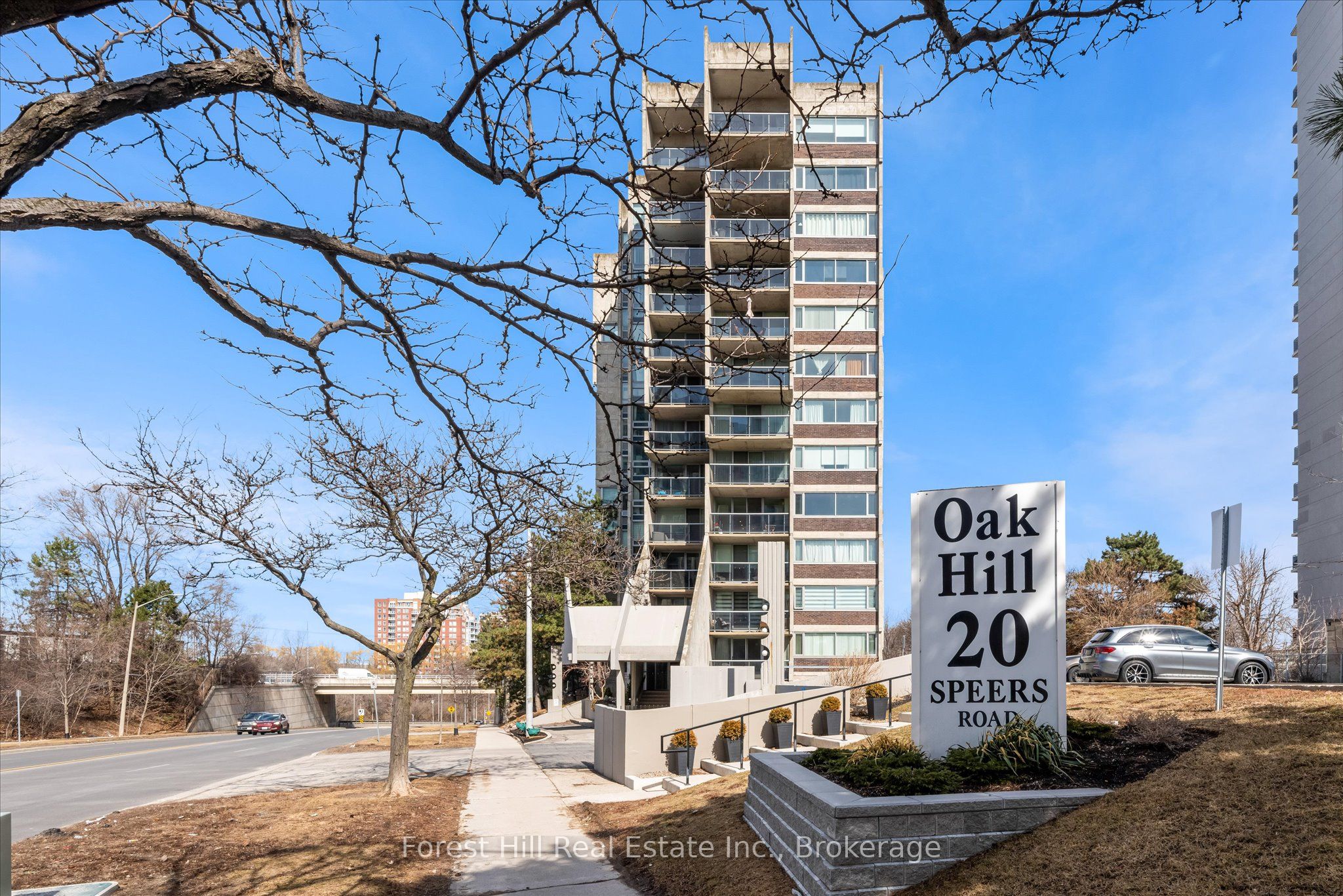 502-20 Speers Road, Oakville, ON, L6K 3R5