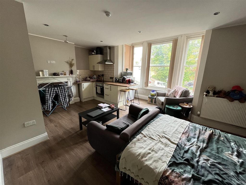 Additional image 4 of 11 bed terraced house for saleLindum Road, Lincoln LN2