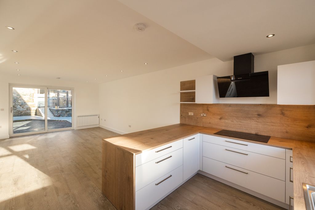 Additional image 18 of 4 bed end terrace house for saleRue De Bas Courtils, St. Sampson, Guernsey GY2