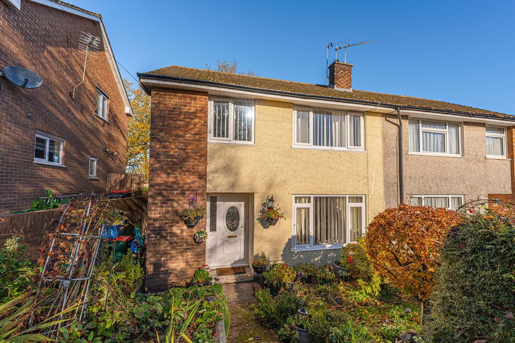 3 bed semi-detached house for saleLaurel Road, Bassaleg NP10