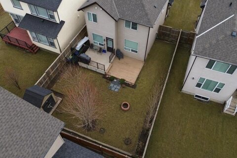 Additional image 8 of 795 New Brighton Drive SE, Calgary, AB, T2Z 1A1