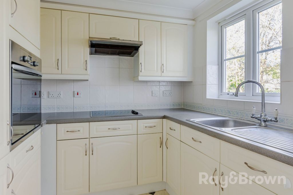 Additional image 3 of 1 bed flat for saleLlys Pegasus, Ty Glas Road, Llanishen, Cardiff CF14
