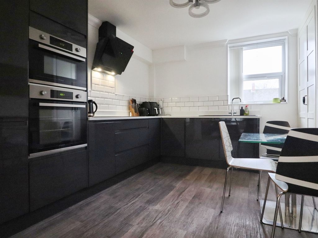 Additional image 17 of 2 bed flat for saleLower Cathedral Road, Cardiff CF11