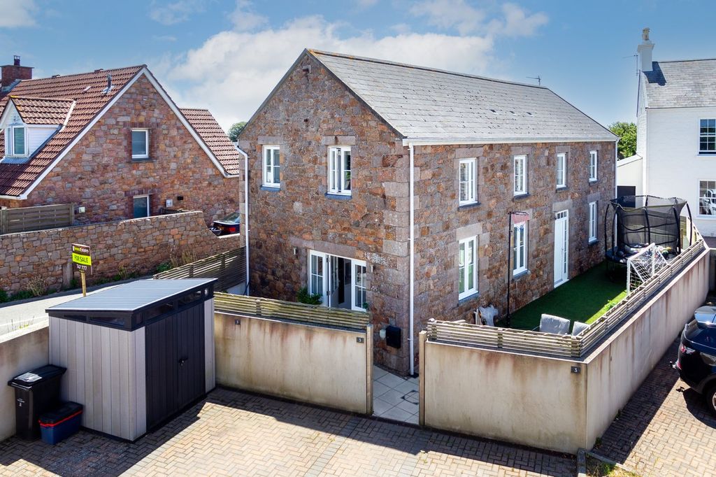 3 bed detached house for saleLa Rue De La Pointe, St Peter JE3