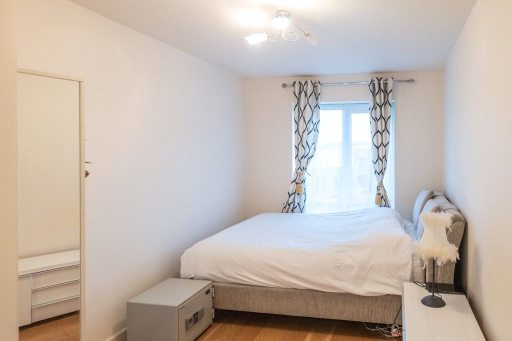 Additional image 13 of 2 bed flat for saleHeritage Avenue, Colindale NW9