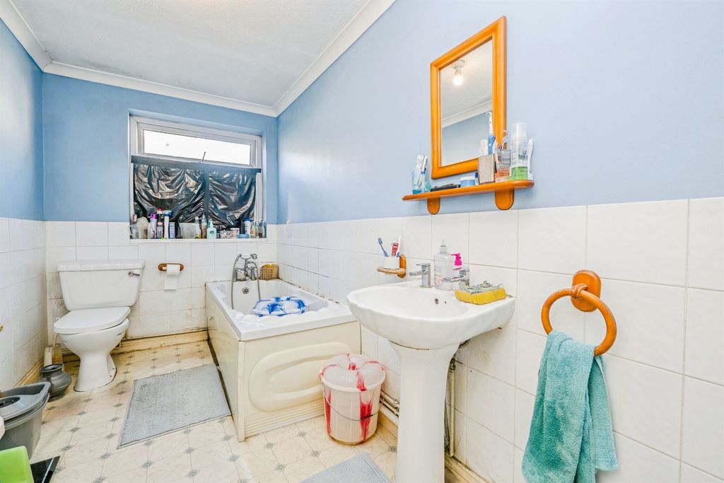 Additional image 8 of 2 bed detached house for saleNewport Road, Roath, Cardiff CF24