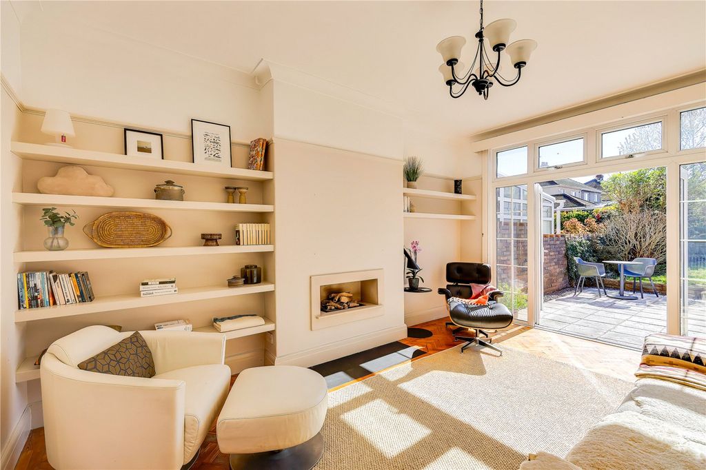 Additional image 9 of 3 bed semi-detached house for saleAlbany Road, Roath, Cardiff CF24