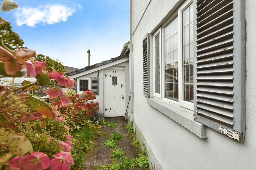 Additional image 26 of 4 bed end terrace house for saleQueen Victoria Road, Llanelli, Carmarthenshire SA15