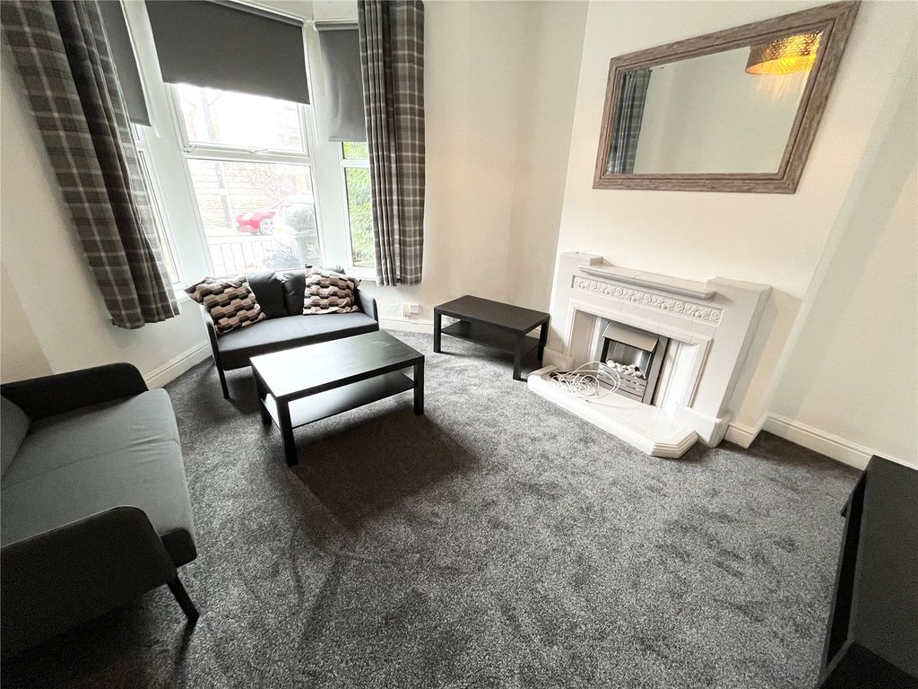 Additional image 2 of 6 bed terraced house for saleClaude Road, Caerdydd, Claude Road, Cardiff CF24