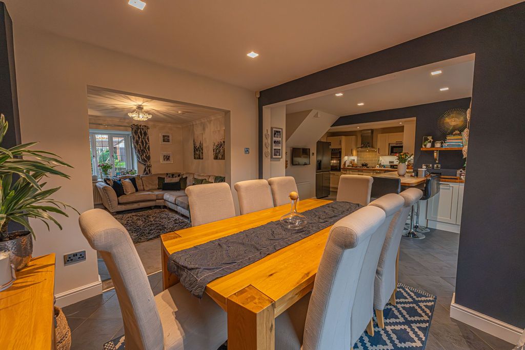 Additional image 11 of 4 bed detached house for saleHeronston Close, Undy NP26