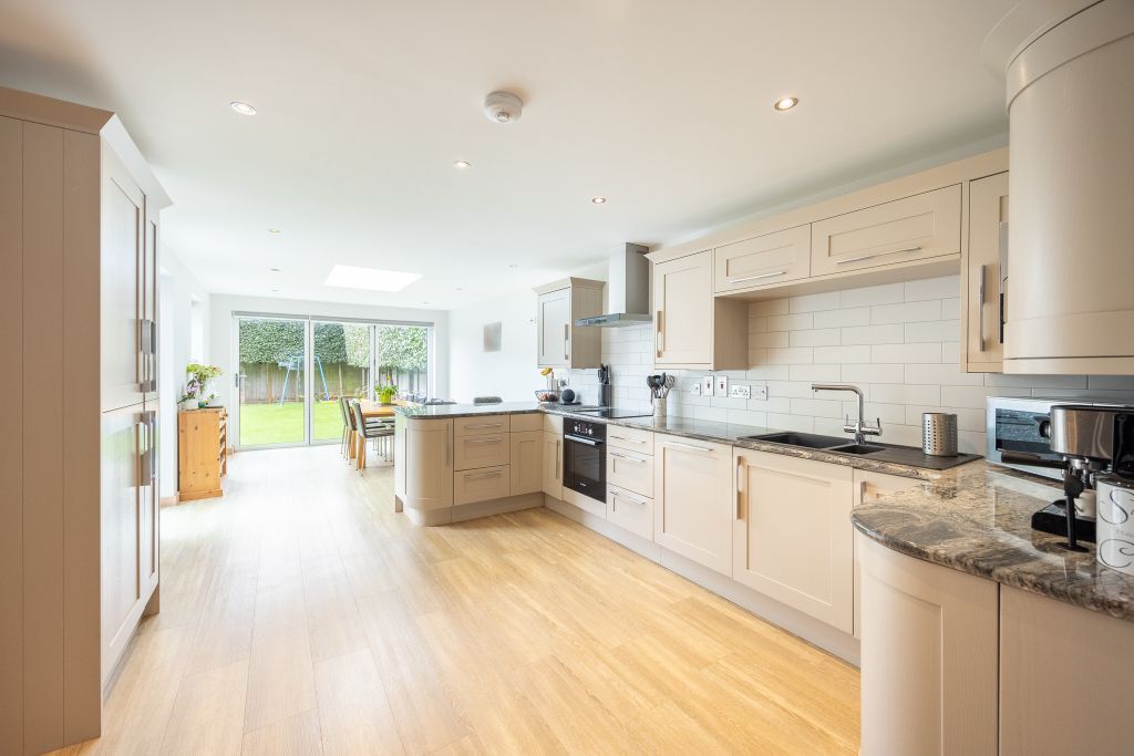 Additional image 6 of 4 bed semi-detached house for saleVictoria Avenue, St. Sampson, Guernsey GY2
