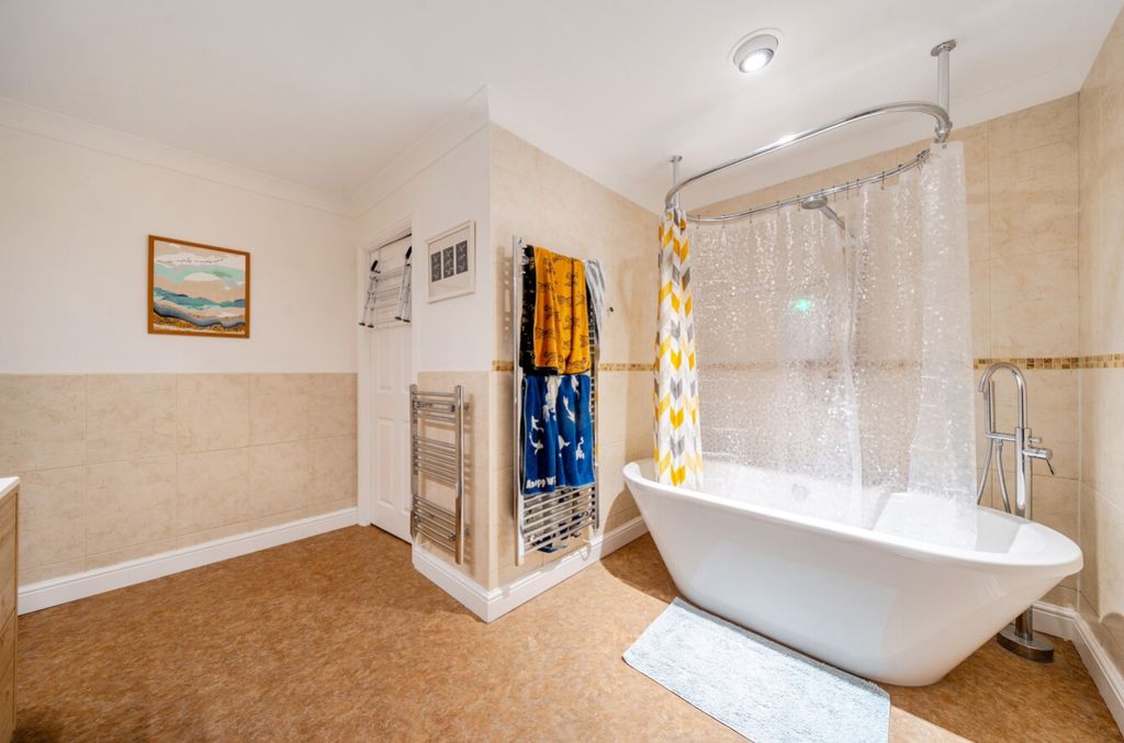 Additional image 17 of 2 bed flat for saleCrown Mill Vernon Street, Lincoln, Lincolnshire LN5