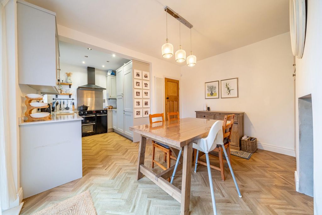 Additional image 7 of 3 bed semi-detached house for saleHampton Road, West Bridgford, Nottingham NG2