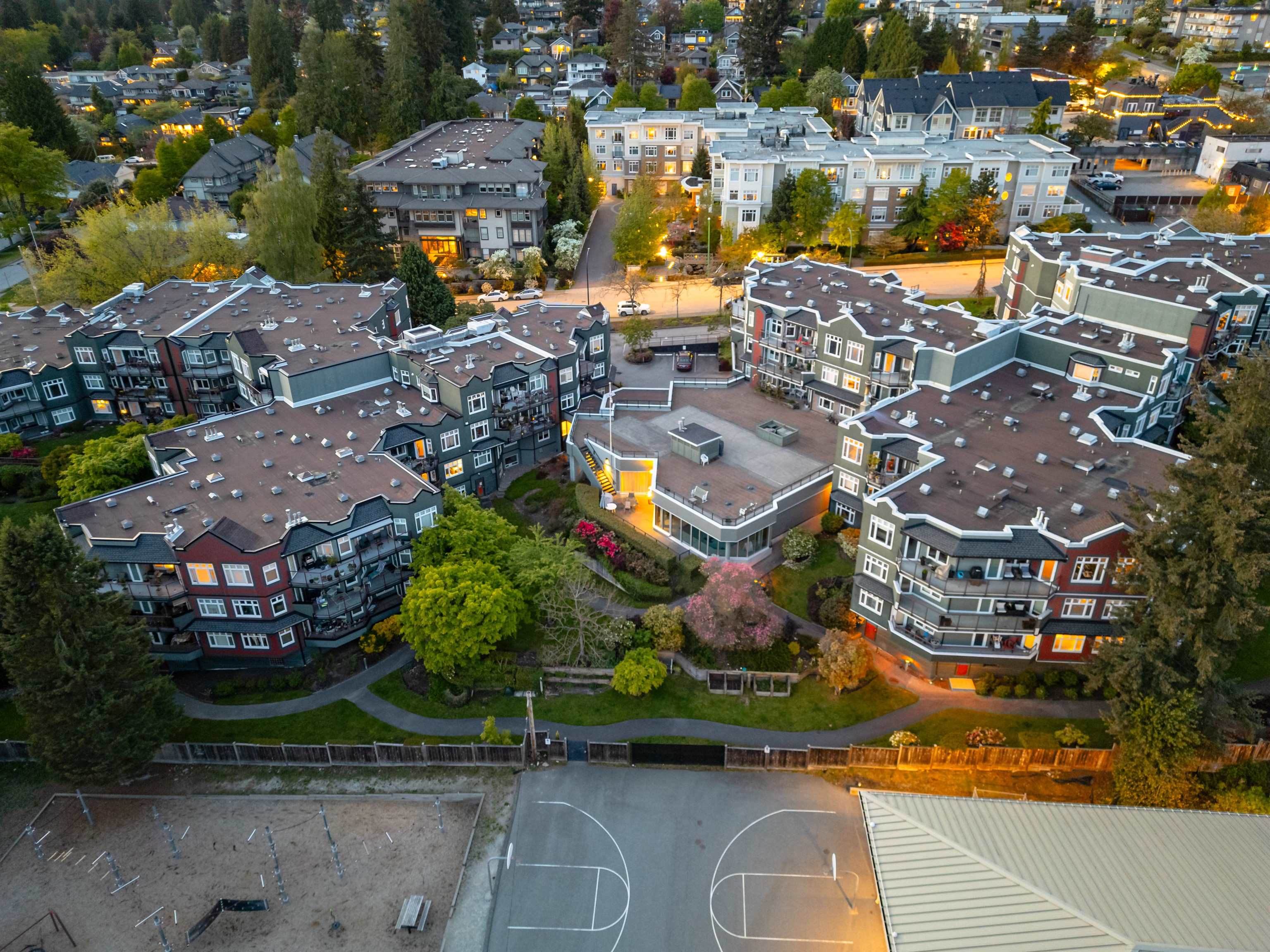 507-2800 Chesterfield Avenue, North Vancouver, BC, V7N 4M1
