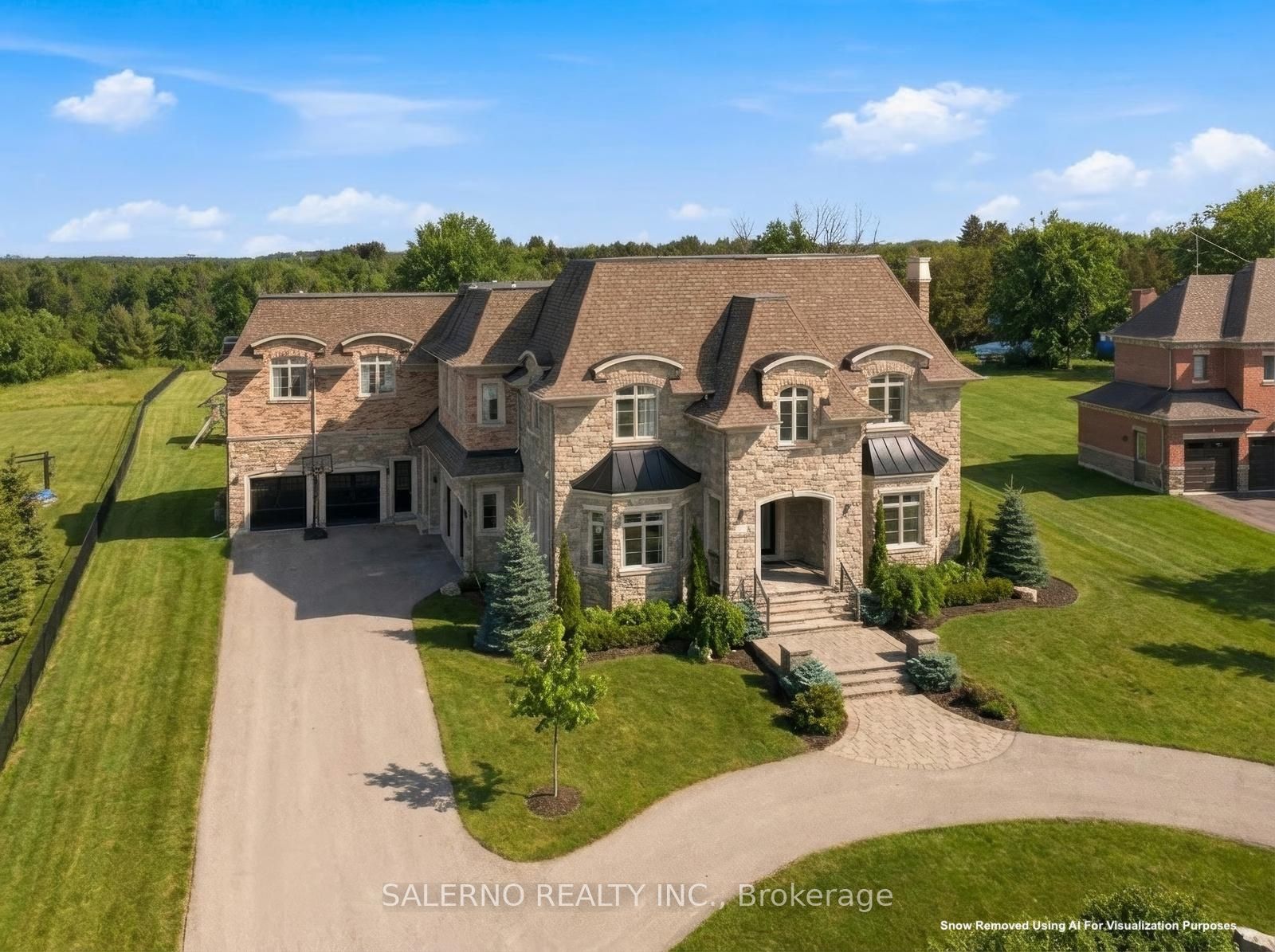 21 Stallions Court, Vaughan, ON, L6A 4V5