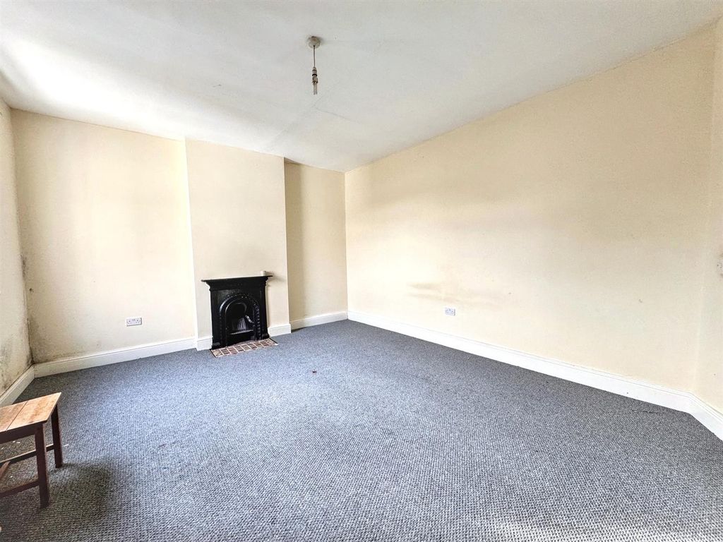 Additional image 9 of 2 bed flat for salePreston Avenue, Newport NP20