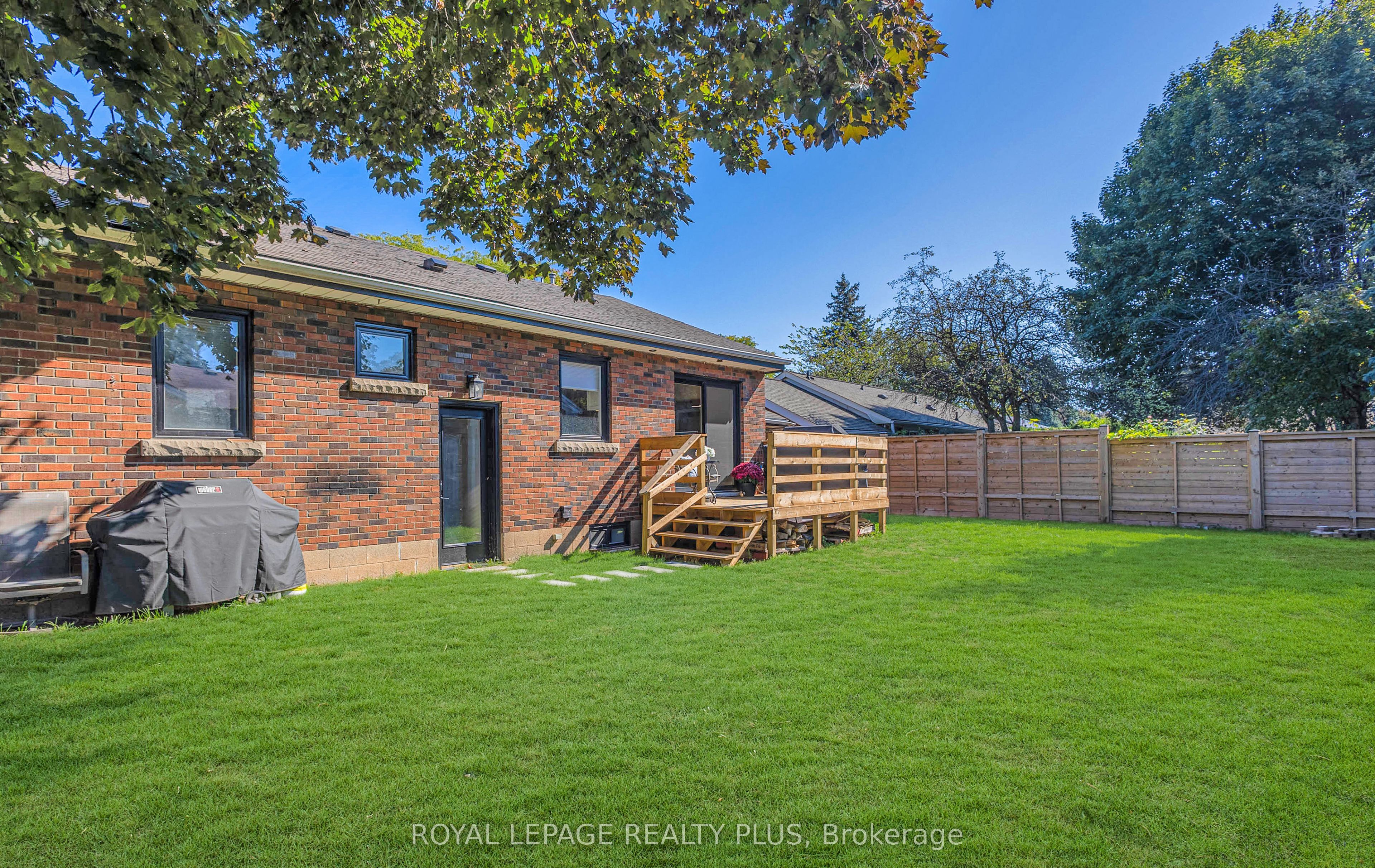 Additional image 4 of 884 Eagle Drive, Burlington, ON, L7T 3A4