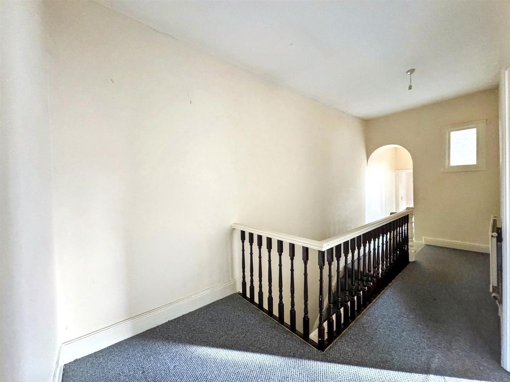 Additional image 5 of 2 bed flat for salePreston Avenue, Newport NP20