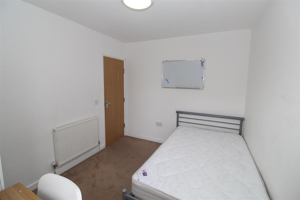 Additional image 6 of 7 bed property for saleRhymney Street, Cathays, Cardiff CF24