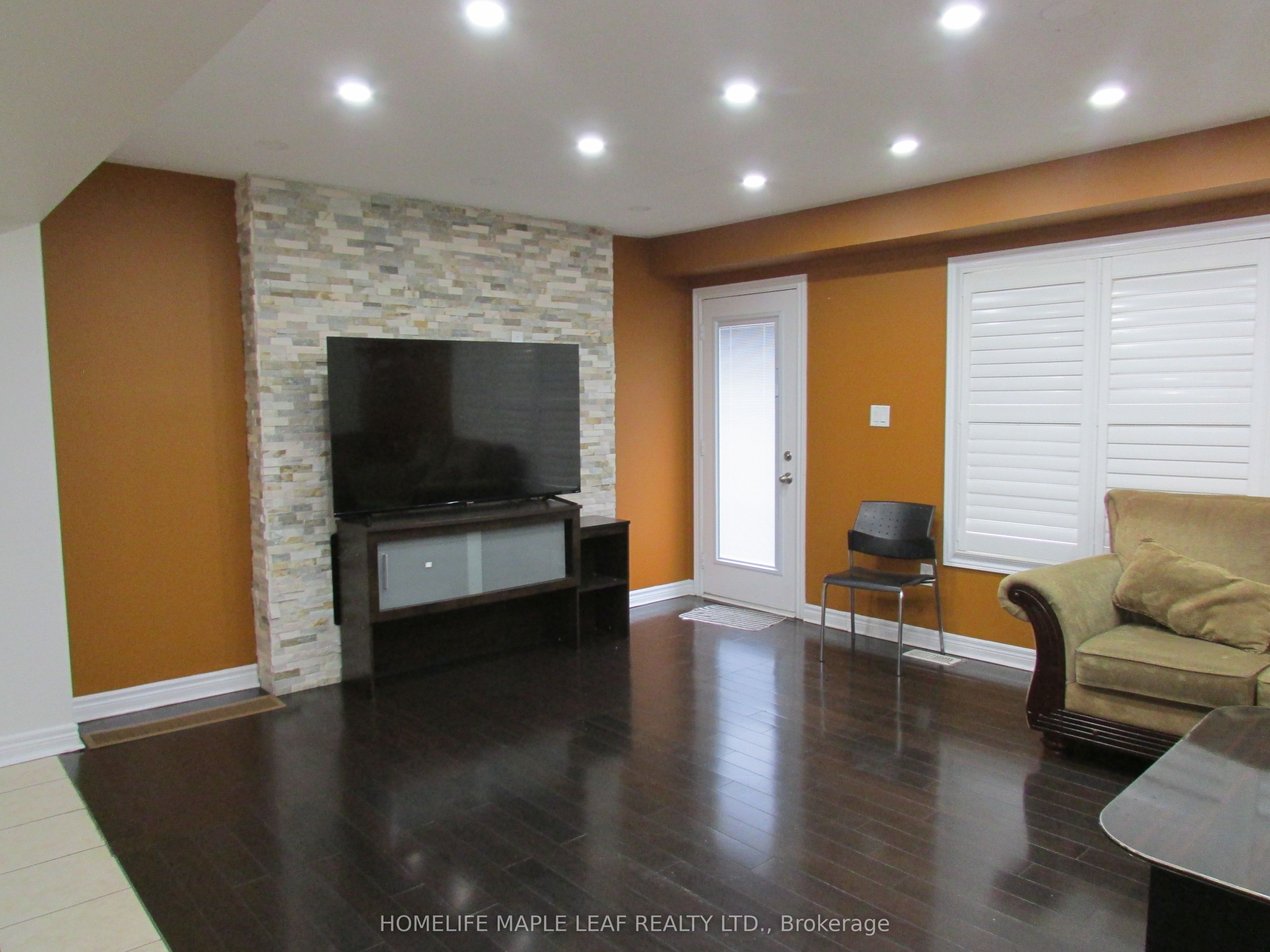 Additional image 6 of 29 Napoleon Crescent, Brampton, ON, L6P 3K5