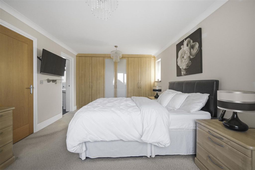 Additional image 13 of 5 bed detached house for saleUphill Road, Llanrumney, Cardiff CF3