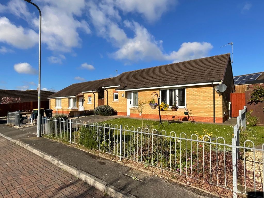 2 bed detached bungalow for saleTreberth Close, Newport NP19