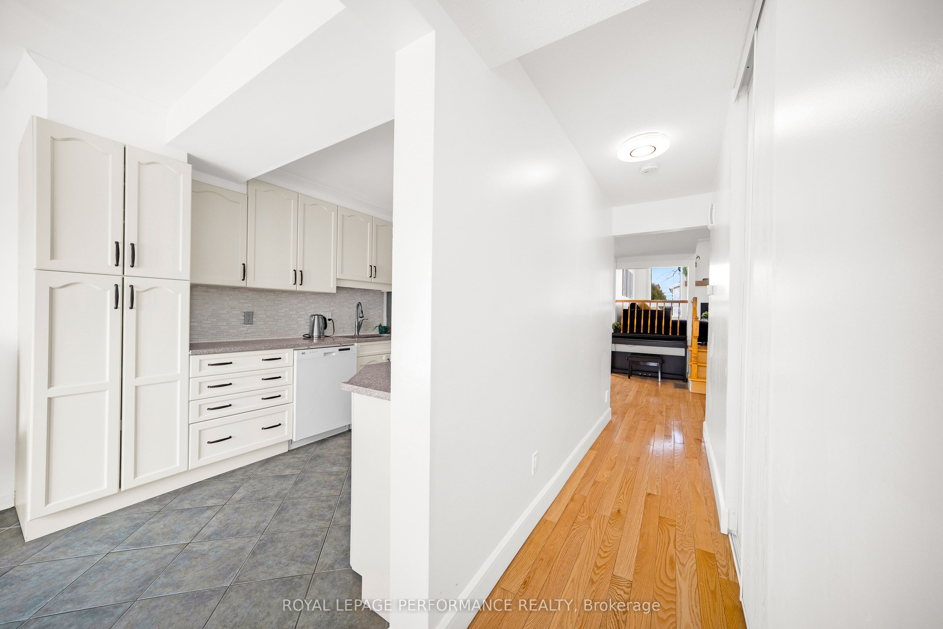 Additional image 5 of 1557 Verchere Street, Ottawa, ON, K1C 7C7