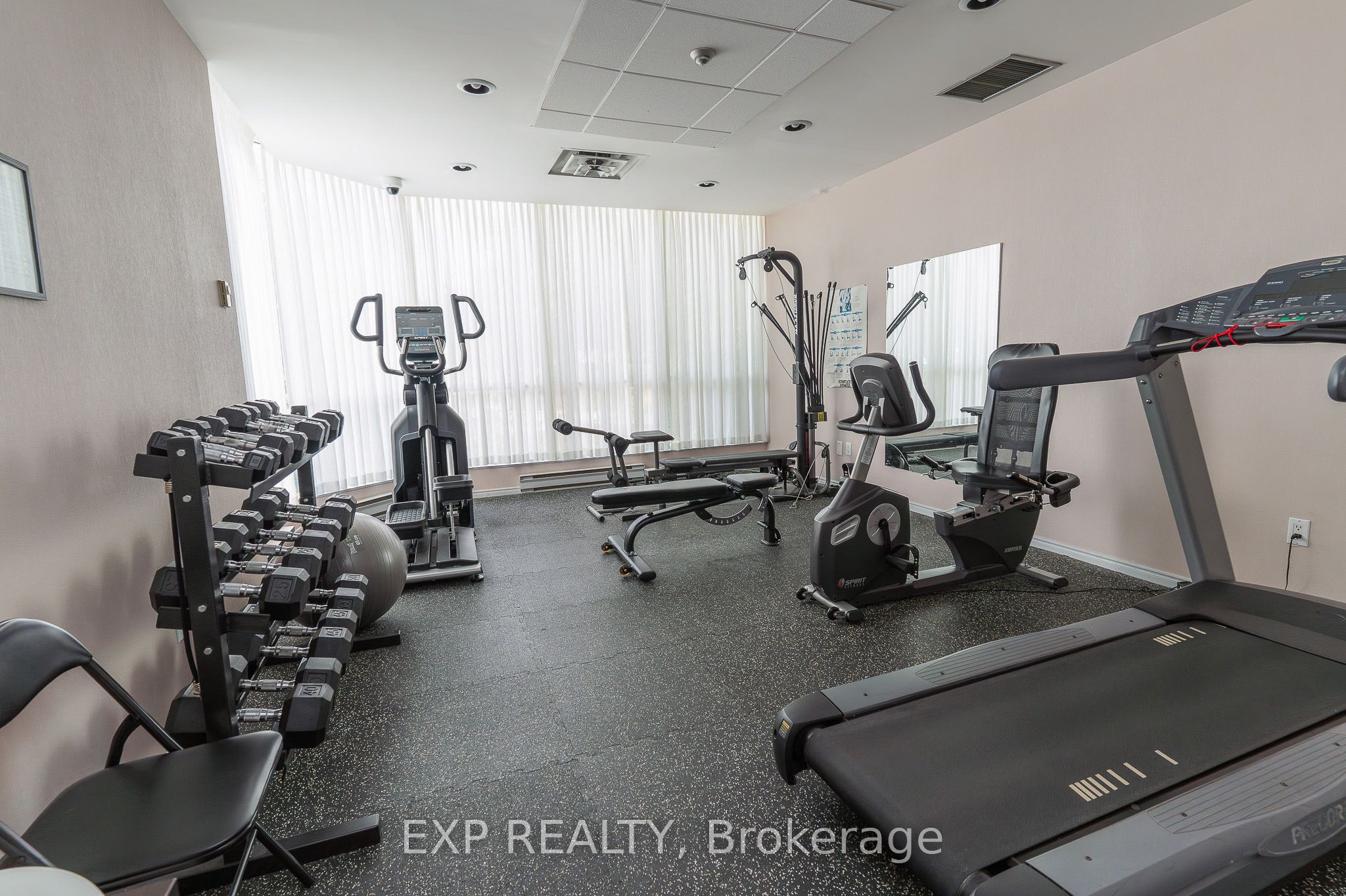 Additional image 5 of PH 8-1500 Grazia Court, Mississauga, ON, L4W 4Z9