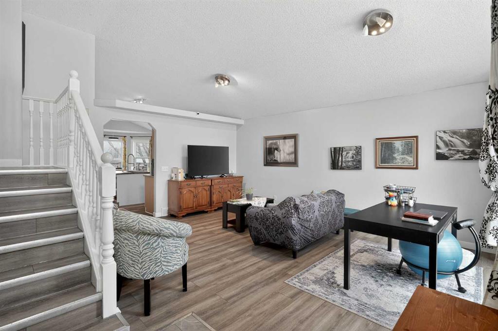 Additional image 5 of 38 Canoe Circle SW, Airdrie, AB, T4B2L6