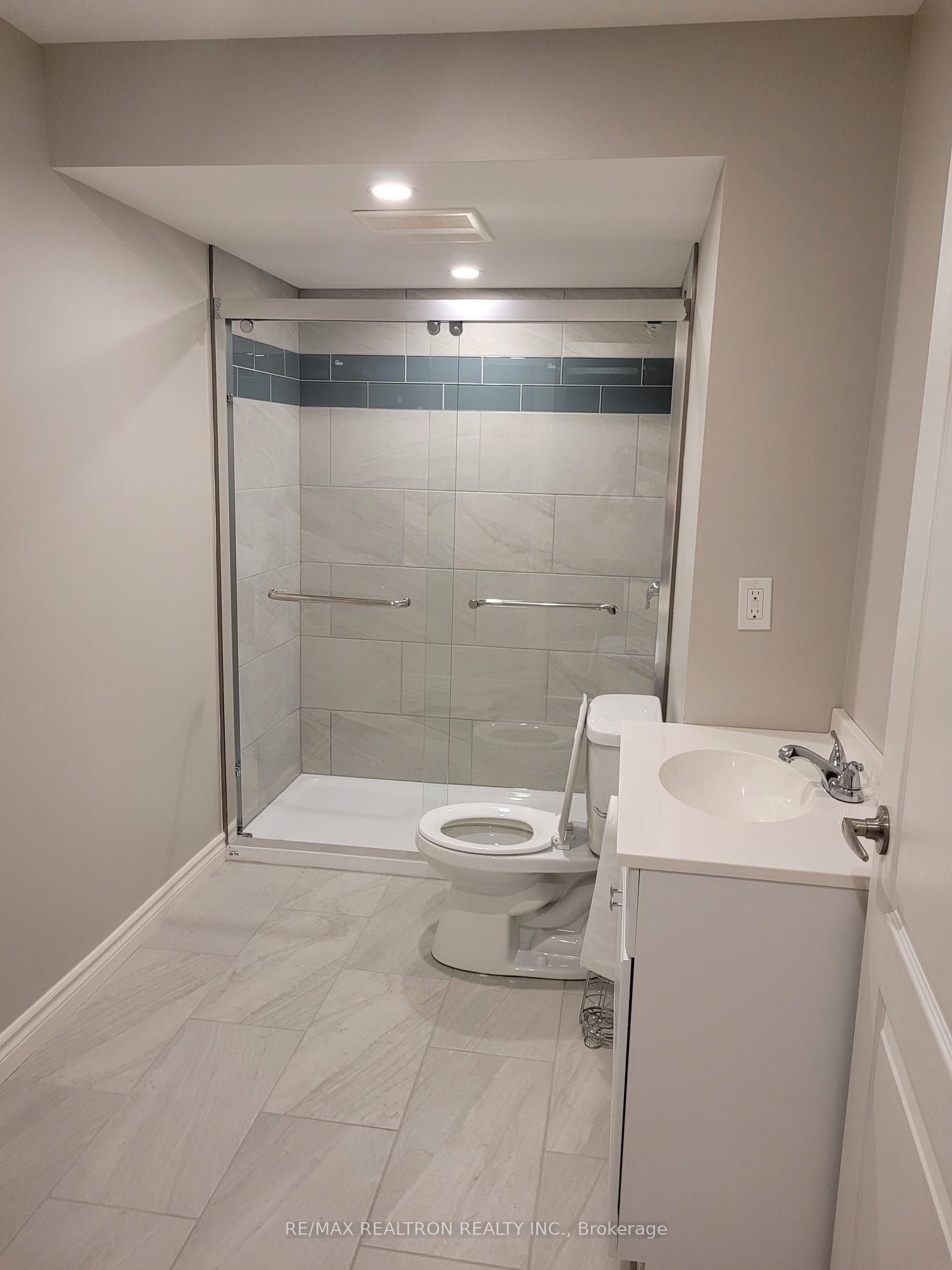 Additional image 5 of Bsmt-7 Billingham Heights, Aurora, ON, L4G 7R8