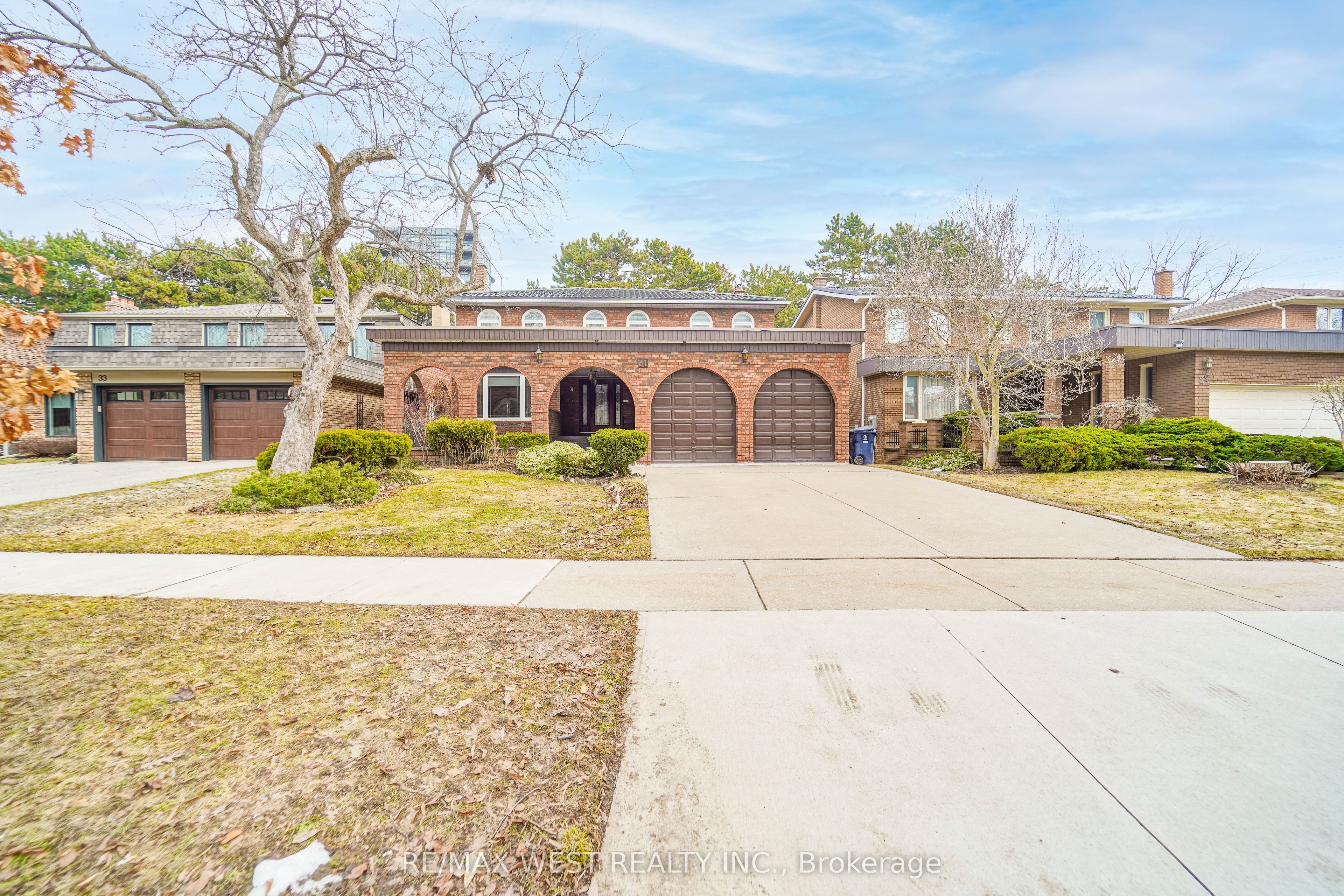 Additional image 2 of 31 Canterbury Crescent, Toronto, ON, M9A 5A4