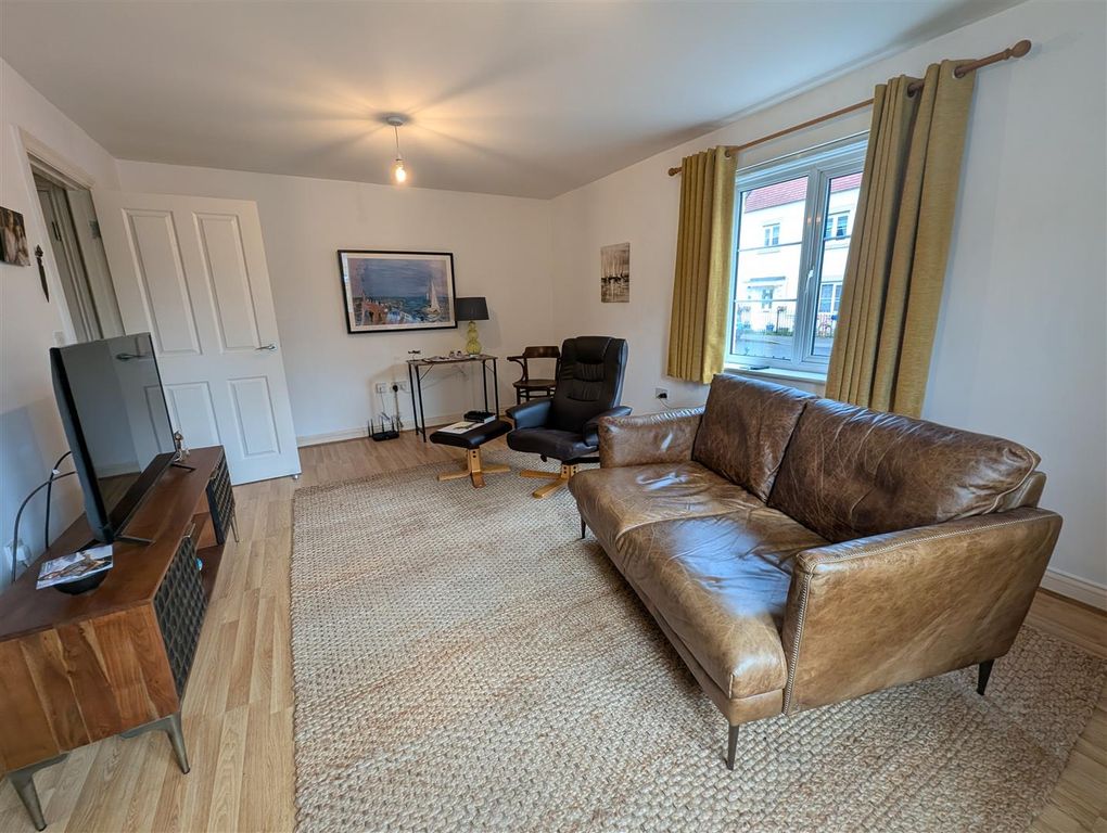 1 bed flat for saleCollingsway, Darlington DL2 photo 3