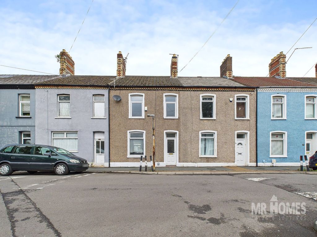 4 bed terraced house for saleBromsgrove Street, Grangetown, Cardiff CF11
