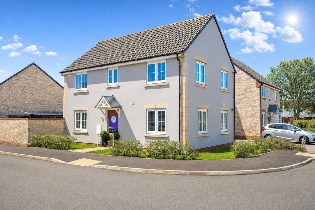 4 bed detached house for saleColliers Gardens, Backwell BS48