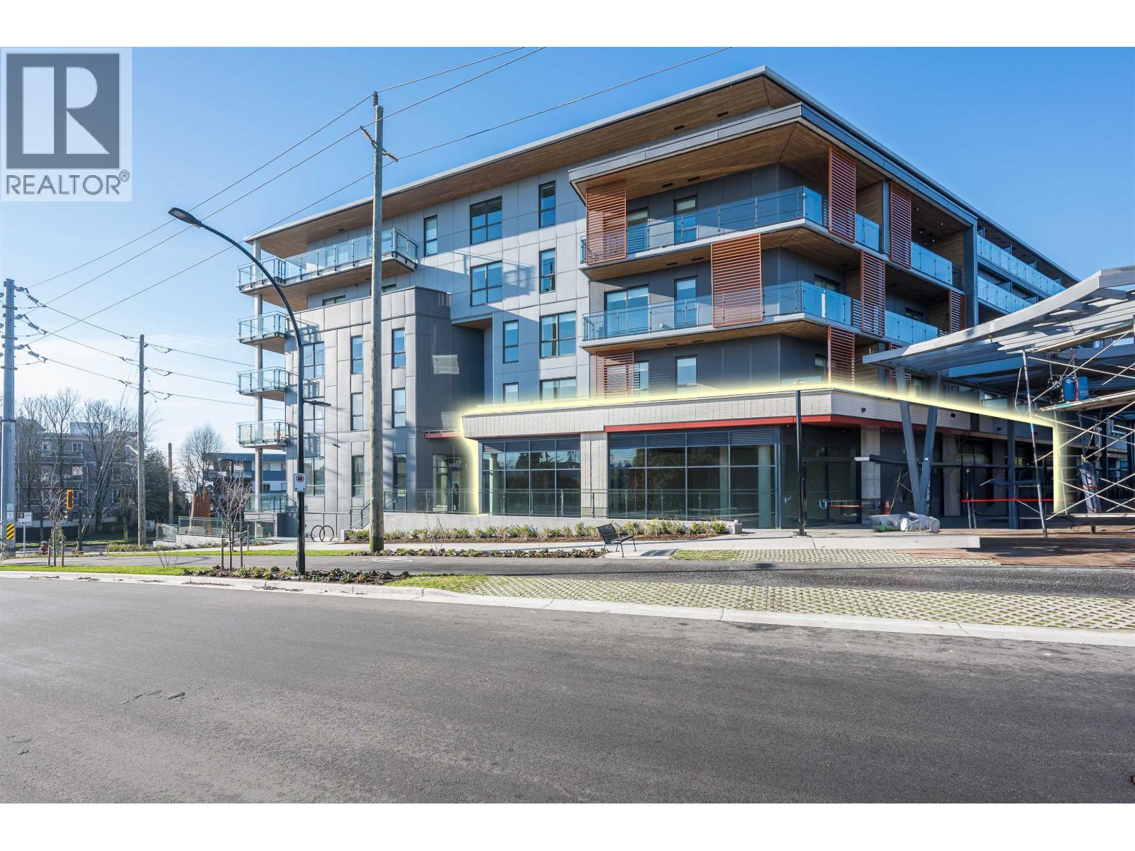257-422 3rd Street East, North Vancouver, BC, V7L0K1