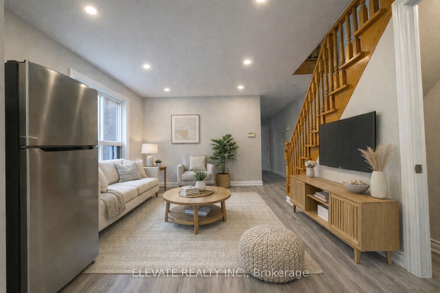 1-245 Mcroberts Avenue, Toronto, ON, M6E 4P3