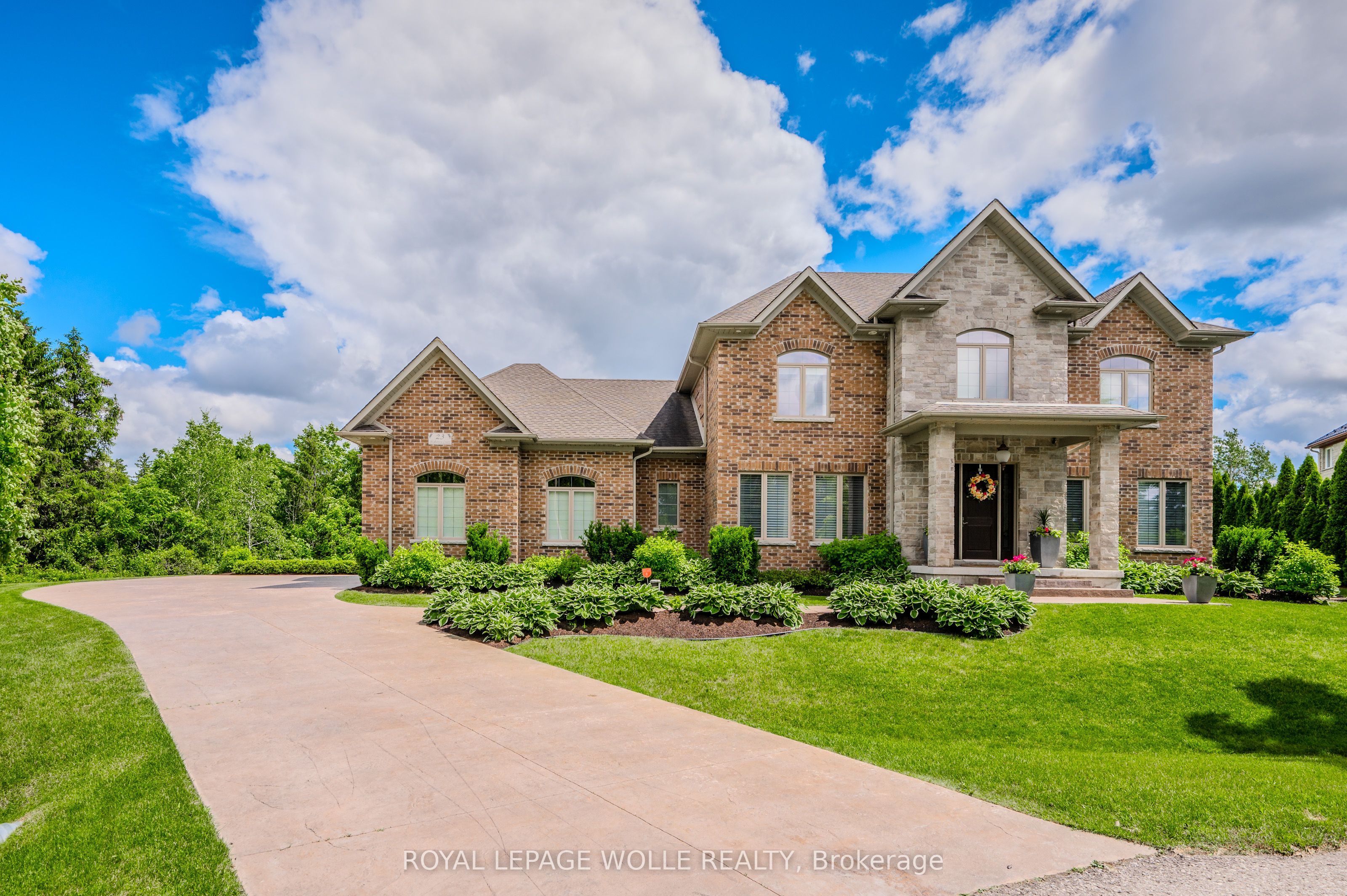 Additional image 2 of 23 Highgrove Court, Cambridge, ON, N3H 4R8
