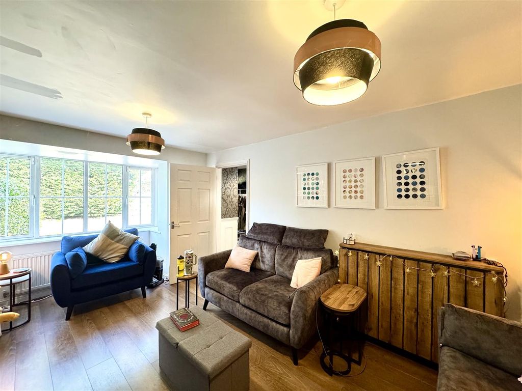Additional image 2 of 4 bed detached house for saleWoodpecker Close, Rogiet, Caldicot NP26