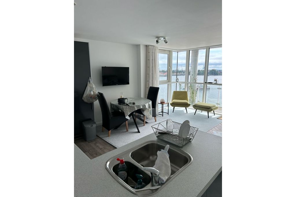 Additional image 4 of 2 bed flat for saleHavannah Street, Cardiff CF10